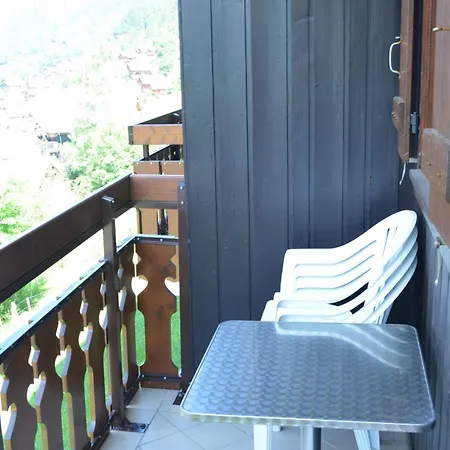 2 Pieces Pour 4 Pers. Avec Balcon Et Parking A * Châtel