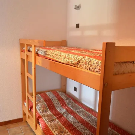 2 Pieces Pour 4 Pers. Avec Balcon Et Parking A - Fr-1-676-101 Apartment Châtel