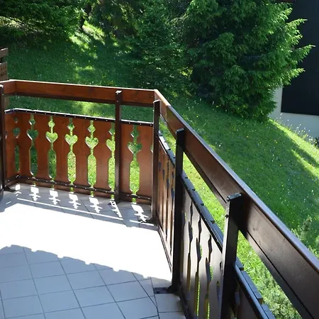 2 Pieces Pour 4 Pers. Avec Balcon Et Parking A - Fr-1-676-101 Appartement Châtel